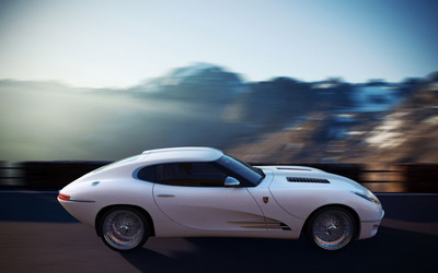 成人白斑病症状三大表现及护理方法