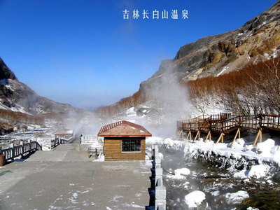 白癜风发病久治不好的原因